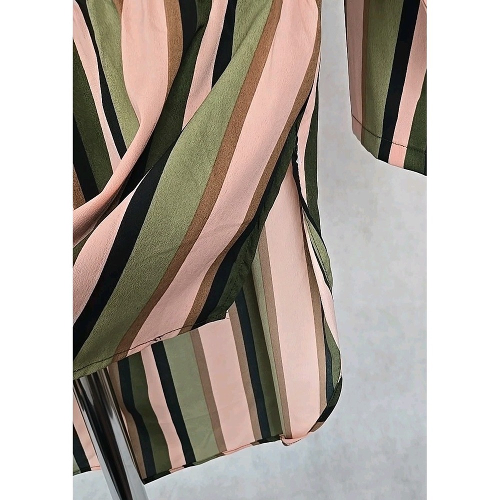 Mileage Shirt Womens Size 1X Top Stretch Waist Multicolor Stripped Top NEW - Picture 4 of 5